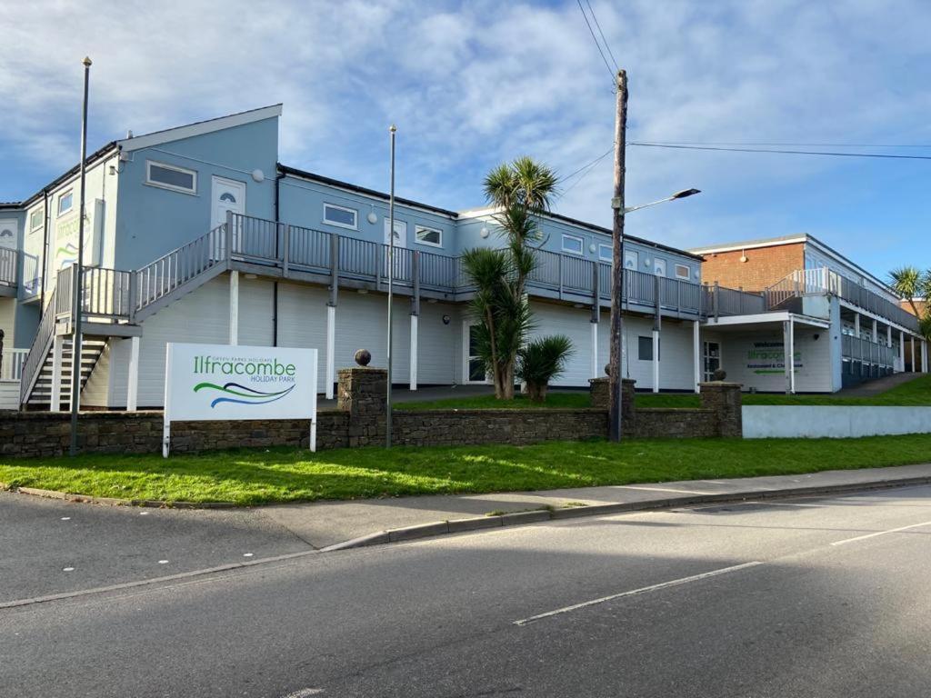 Ilfracombe Apartments Eksteriør billede